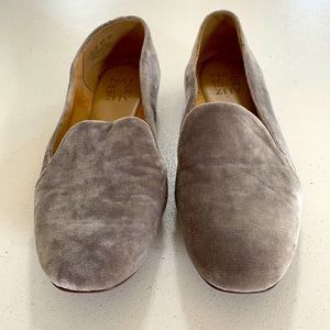 Naturalizer Grey Flats 7.5
